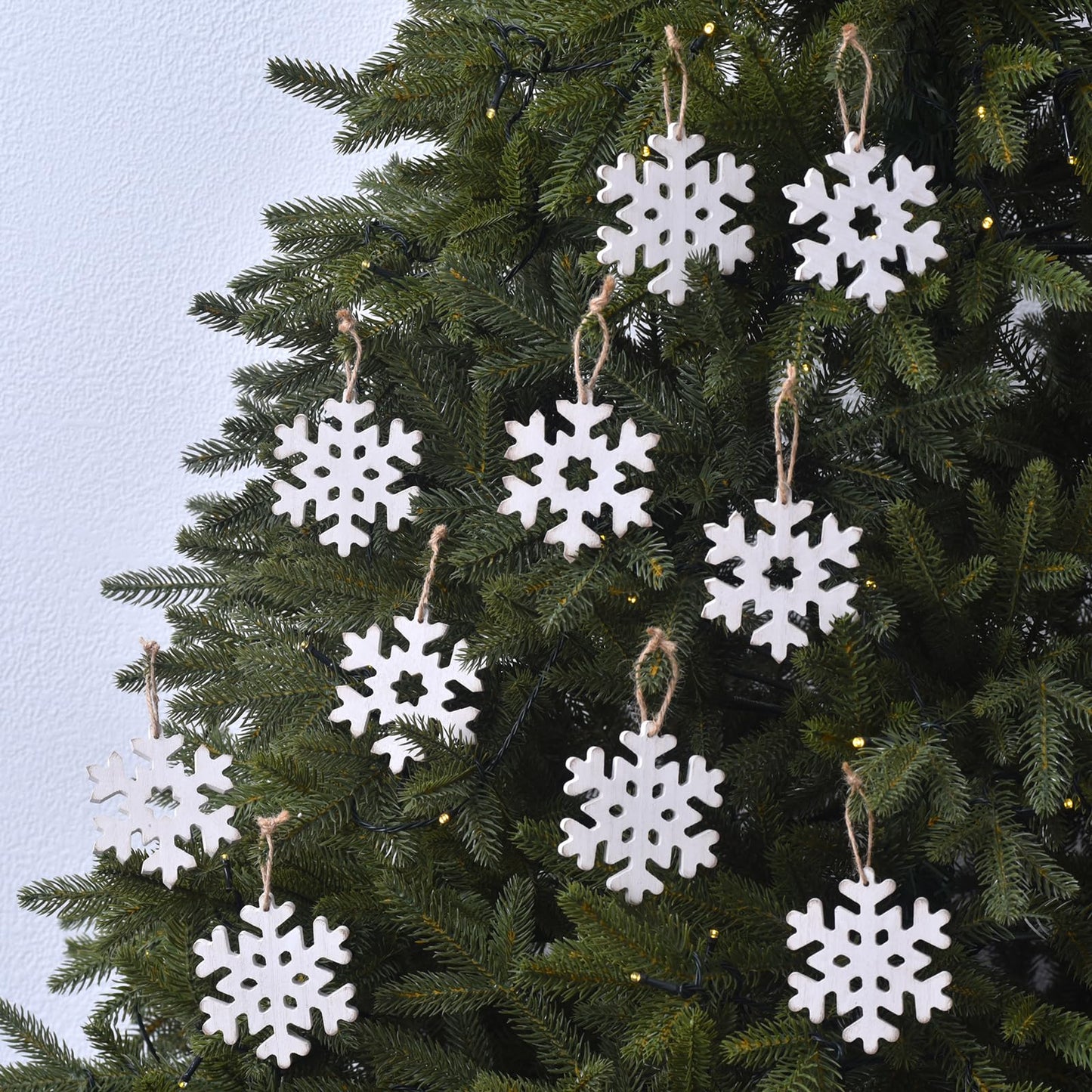 12Pcs Wooden Snowflake Ornaments for Christmas Tree, Rustic Snowflake Decorations with Jute Rope, Unfinished Wood Snowflakes Cutouts for Holiday DIY Crafts, Farmhouse Xmas Decor (12pcs)