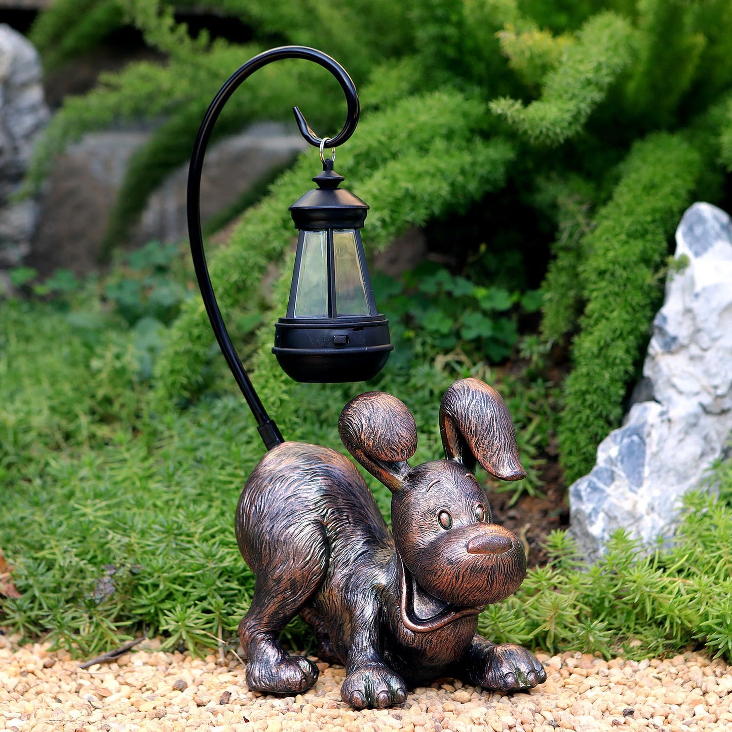 Hnnpmm Laughing Dog Figurine with Solar-Powered LED Light 15.9 Inch Tall Antique Bronze, Perfect for Gift Garden Decor or Housewarming for Dog Lovers