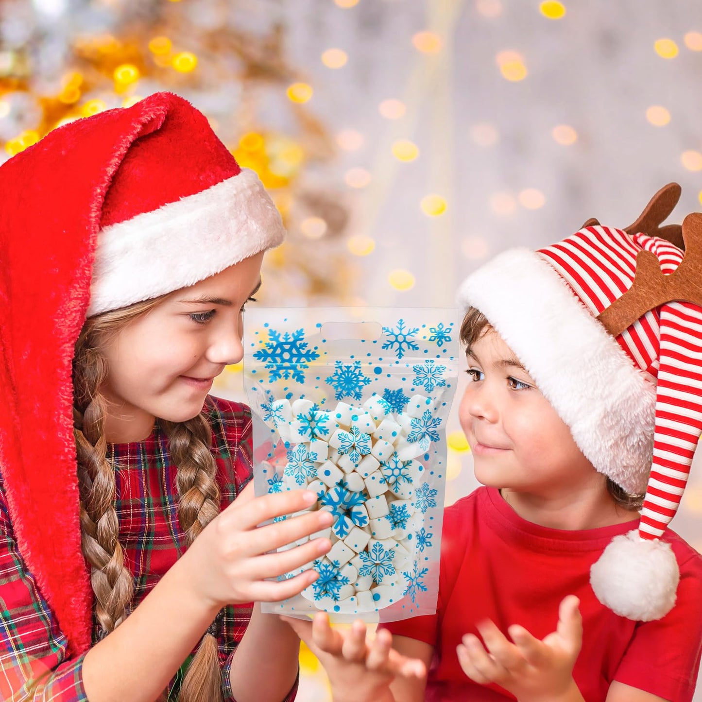 Epakh 100Pcs Christmas Zipper Bags Treat Bag Red Santa Snowflake Clear Christmas Sealing Goodie Bags with Handles Resealable for Winter Holiday Party Candy Cookie Gift Wrapping Supplies(Snowflake)