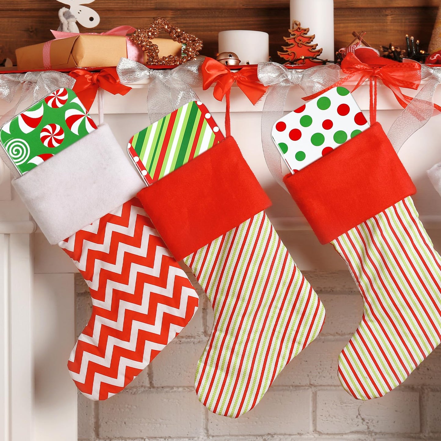 Whaline 10Pcs Christmas Tin Box Gift Card Holder Box with Lid & Sticker Red Green Metal Candy Boxes Xmas Tin Container for Stocking Stuffer Cards Crafts Party Favors Supplies