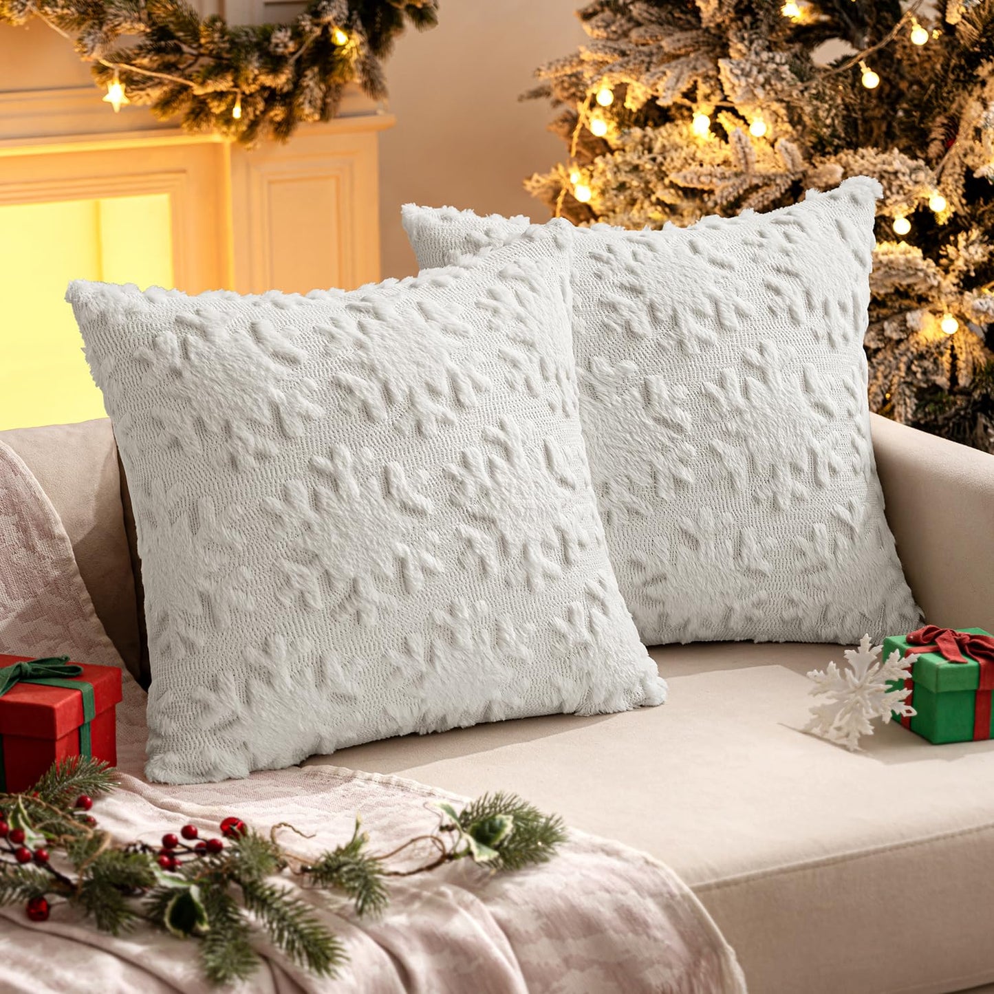 MIULEE Christmas Snowflake Decorative Throw Pillow Covers Set of 2,Soft Fluffy Faux Wool Winter Holiday Couch Pillows for Farmhouse Boho Home Decor Sofa Bed Porch Living Room 16x16 Inch Pure White