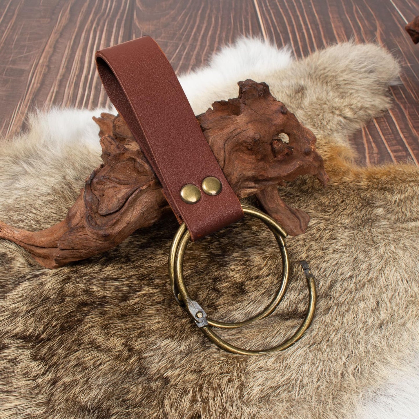 SUMGOGO Renaissance Belt Pouch Waist Phone Bag Potion Bottle Skirt Hike Hook Corset Retro Medieval Festival Costume Accessories (Brown, S-Waist/25.6"-34")
