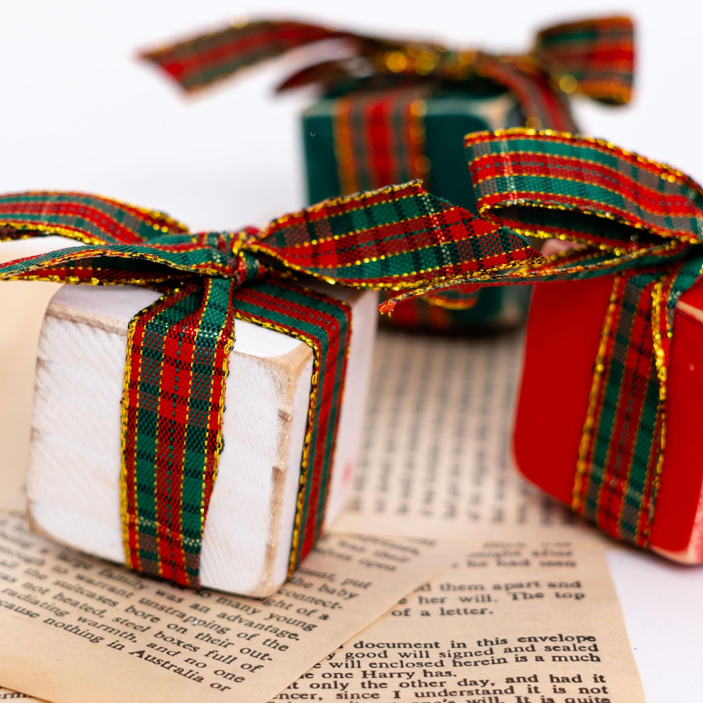 Capiont Christmas Mini Wood Book Stack - Christmas Decorations,Faux, Mantle Decor,Nostalgic Holiday Decorations,Tree Decor, Wood (Wood Christmas Decor)