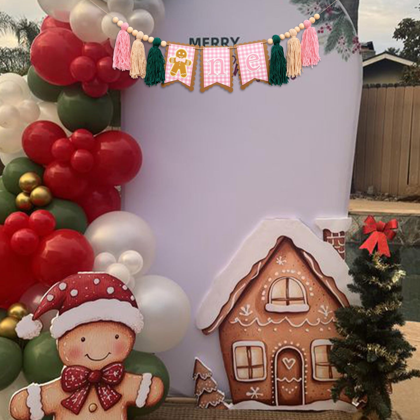 GIOGUK Christmas Gingerbread High Chair Banner - Merry Christmas First Birthday Party Decoration Supplies Banner, Xmas Gingerbread Theme High Chair Tassels Garland, Gingerbread Sign 1st Birthday Party Anniversary Photo Prop