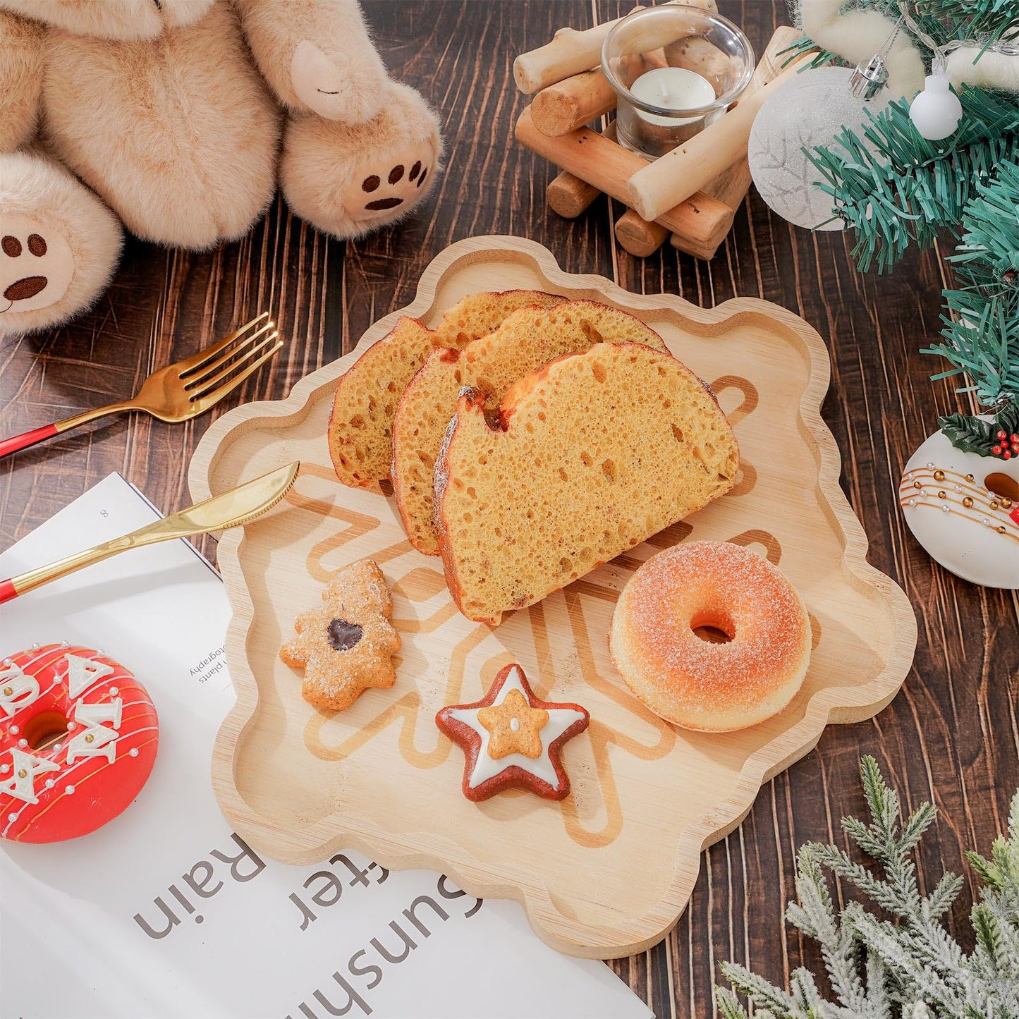 Whaline 2Pcs Winter Charcuterie Board Snowflake Serving Trays Wood Appetizer Boards Christmas Snacks Serving Platters for Home Party Food Supplies, 11 x 11 x 0.6 In