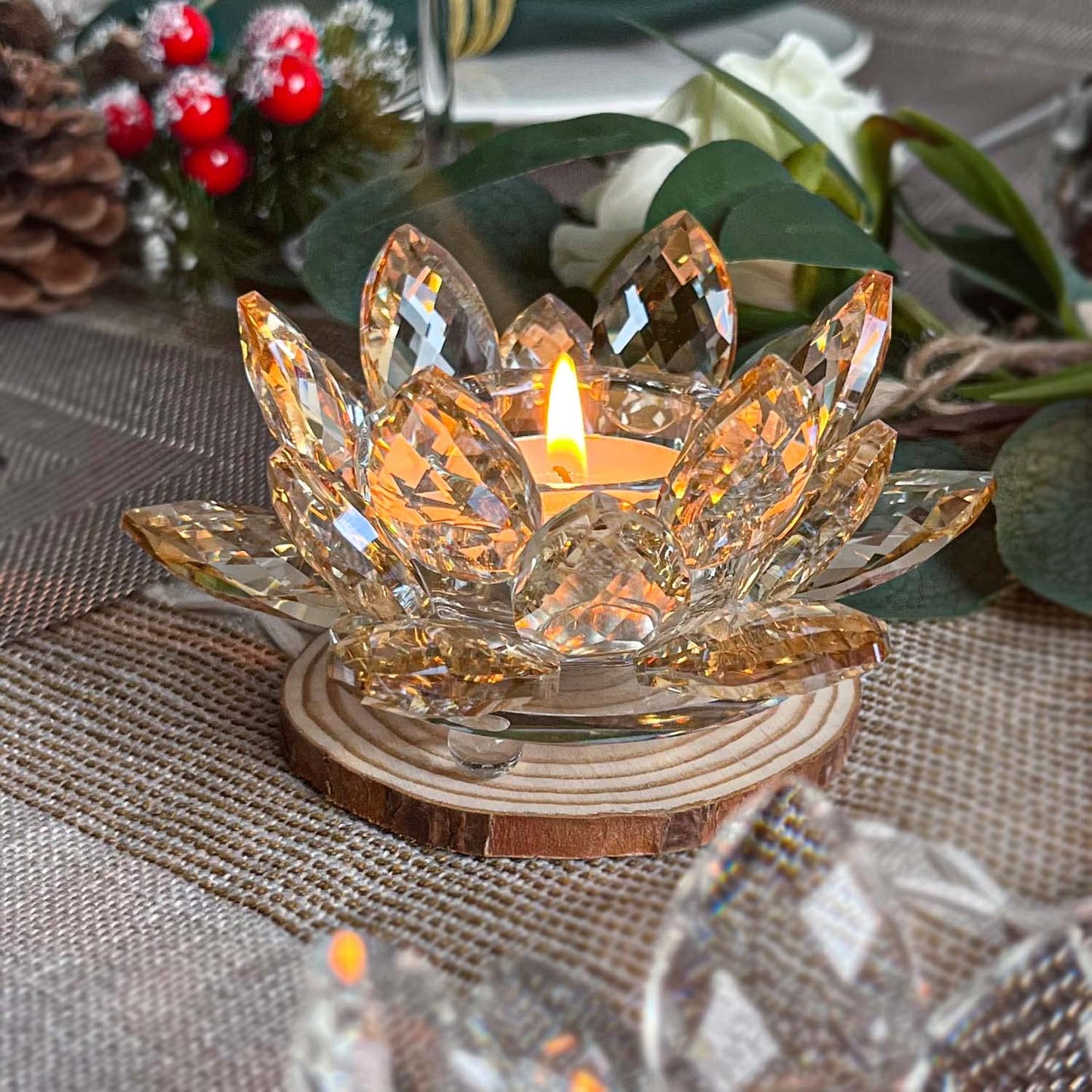 Kolnlala Crystal Lotus Flower Tealight Candle Holders/Glass Tea Light Candlestick Decor Decoration for Christmas Home Wedding Party(1, Gold 2pcs)