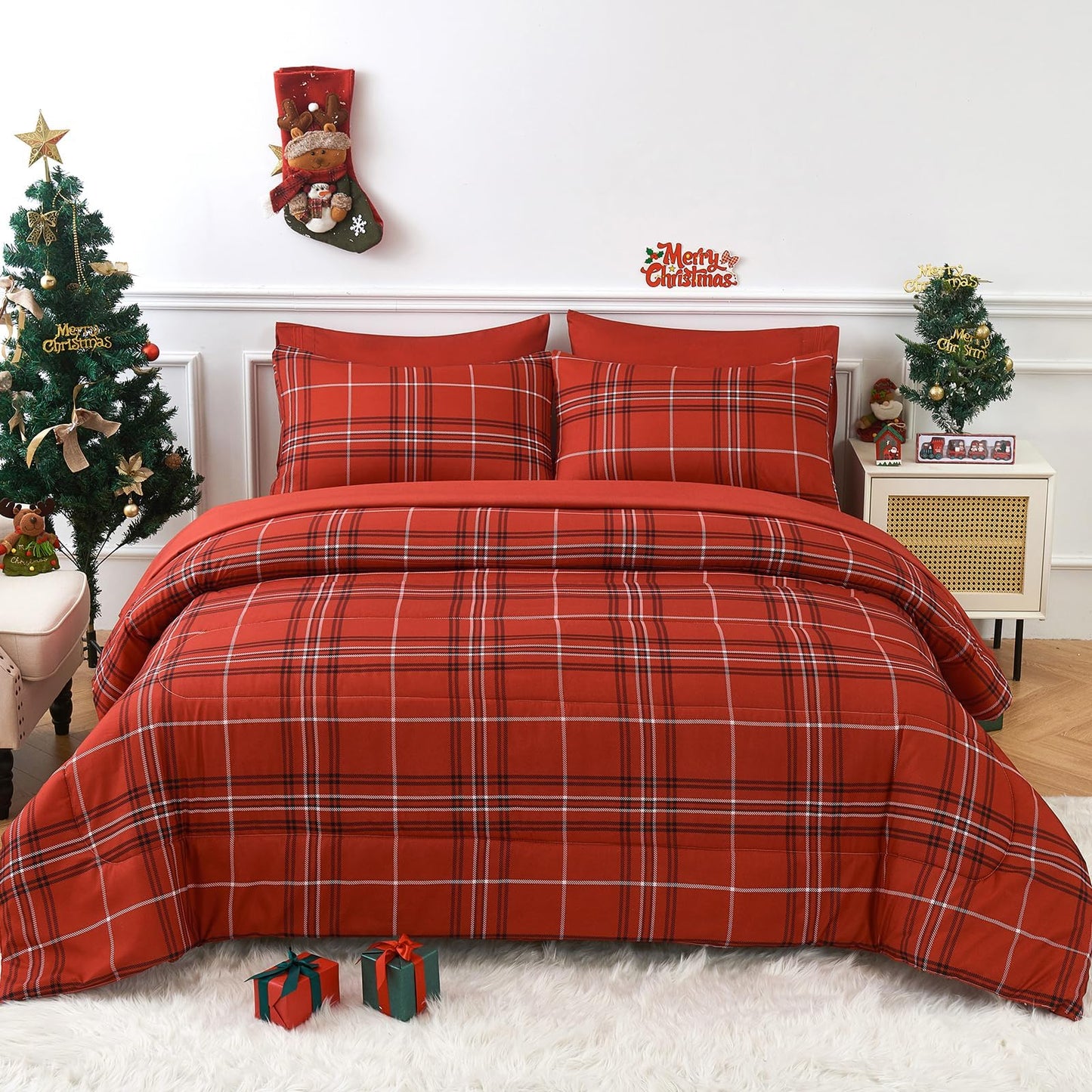 YIYEA Christmas Comforter Set, 7 Pieces Bed in a Bag, Christmas Bedding Sets with Comforter, Flat Sheet, Fitted Sheet, 2 Embroidered Pillowcases, and 2 Printed Pillowcases, Queen