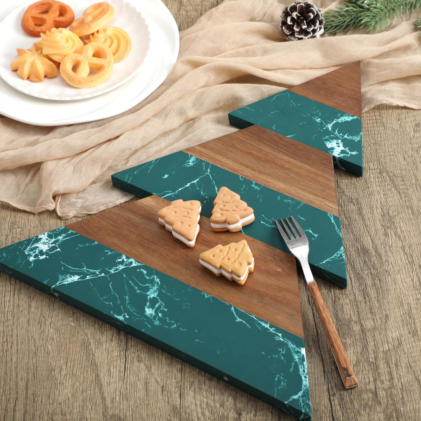 Reallnaive Green Christmas Tree Marble Cheese Board Charcuterie Cutting Tray Marble Serving Decorative for Decoration Charcuterie Kitchen