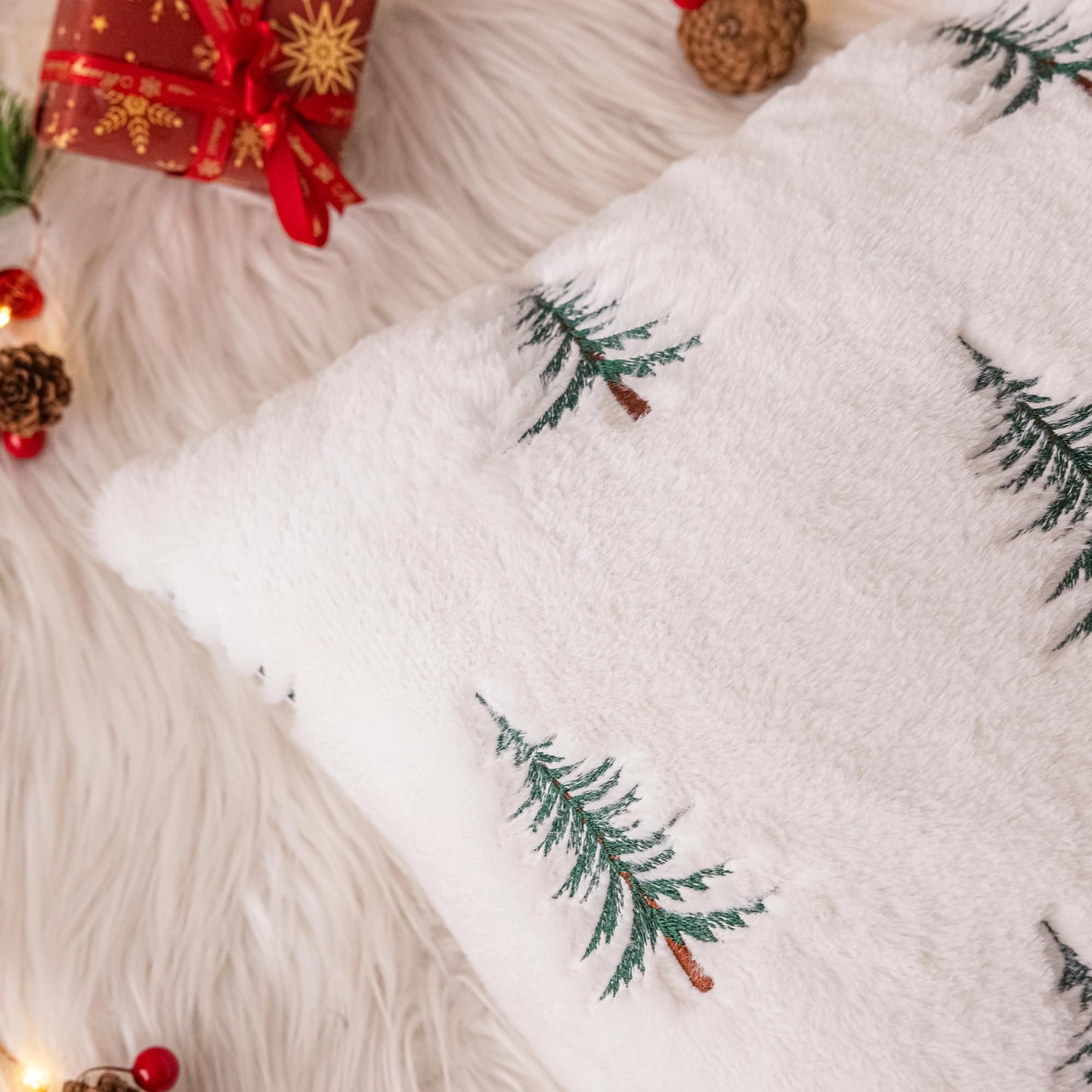 AQOTHES Christmas Tree Green Throw Pillow Covers 18x18, Soft Faux Fur Embroidered Throw Pillows for Couch Sofa Cushion Covers Holiday Home Decor