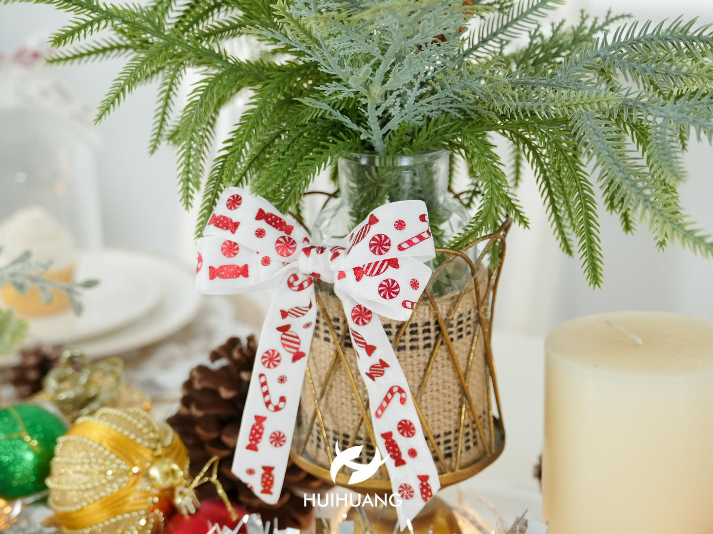 HUIHUANG Candy Cane Christmas Velvet Ribbon 1 inch White Velvet Ribbon with Red Candy Cane Print Ribbons for Gift Wrapping, Tree Ornaments, Wreaths, Garlands, Home Decor- Continuous 10 Yards