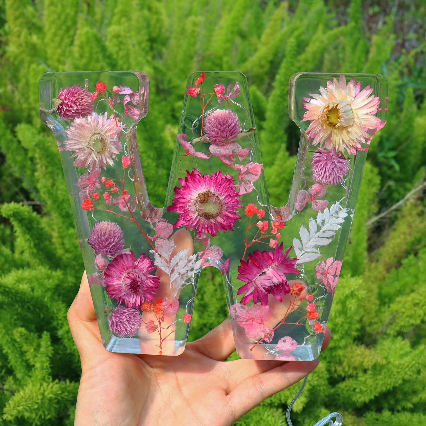 Sleeping Piggy Handmade Large Dried Floral Resin Night Light Letter with LED Lights for Women Girls Christmas Birthday Wedding Gifts (Letter W 6.3 Inch)