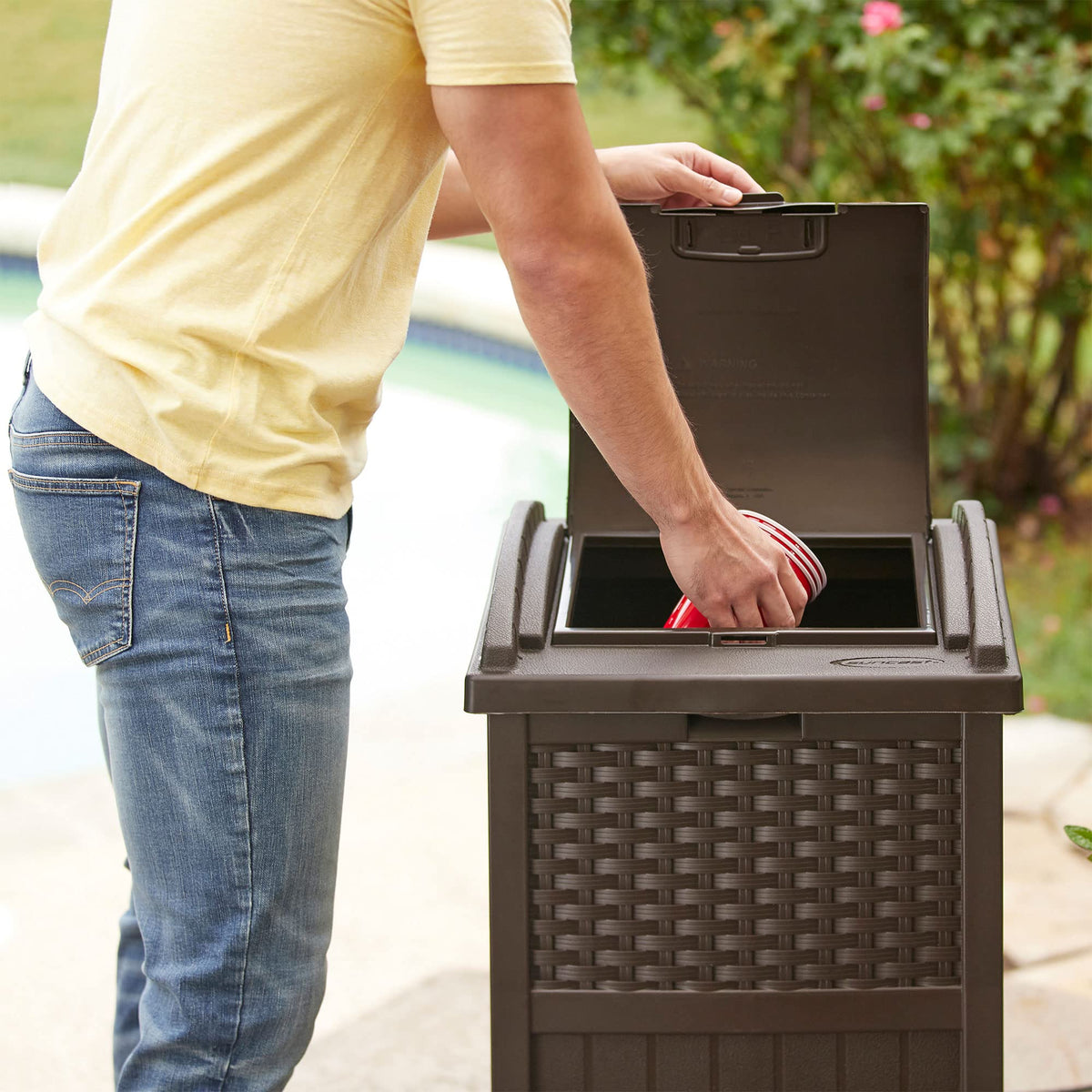 Suncast 33 Gallon Commercial Outdoor Trashcan Hideaway with Lid for 30 to 33 Gallon Trash Bags for Garage, Backyard, or Garden, Brown