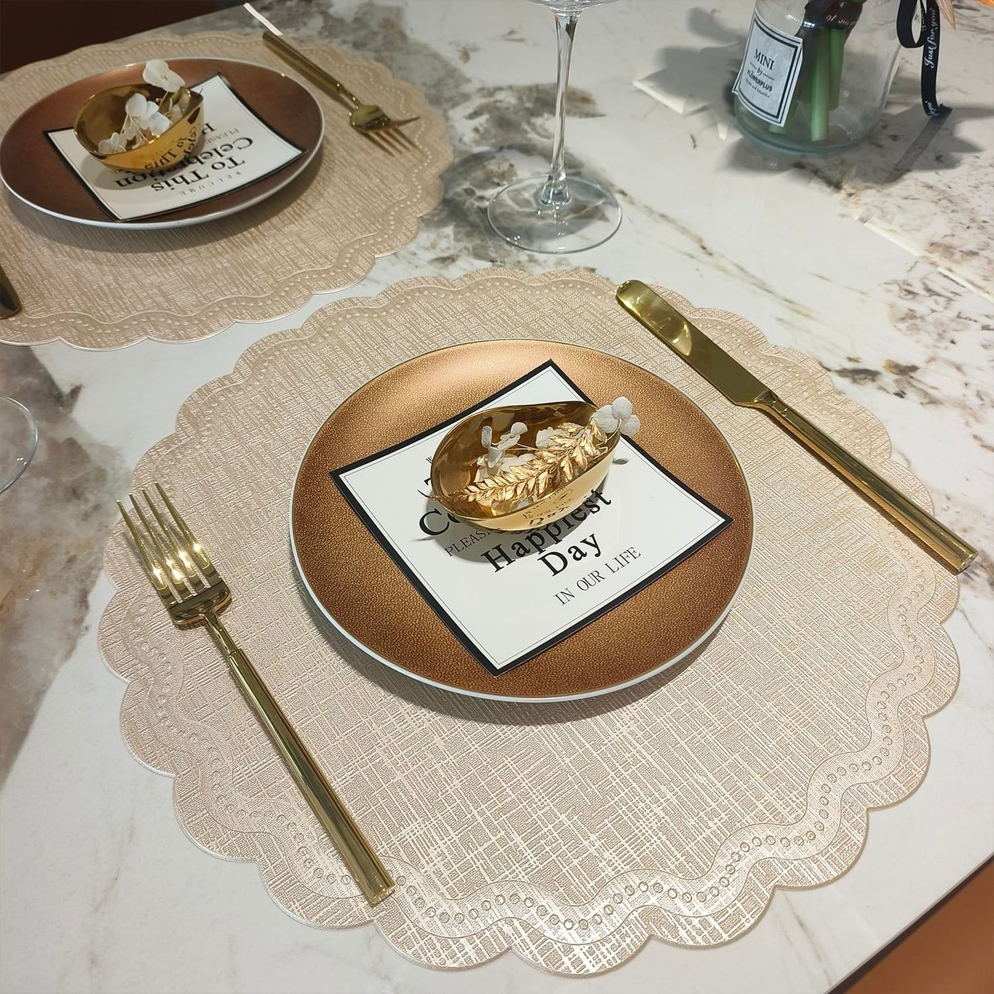 LINSBO Round Placemats Set of 6, 15 Inch Scalloped PU Faux Leather Non-Slip Heat Resistant Table Mats Decor (Light Champagne Gold)