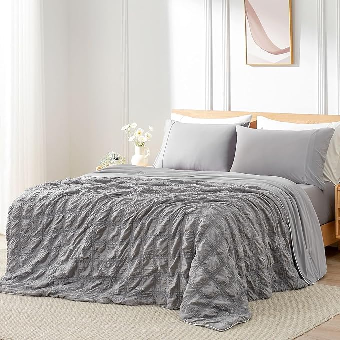 Cozy Bliss Cooling Comforter Queen Size Seersucker Plaid, Q-Max 0.4 Reversible Lightweight Cooling Blanket, Breathable Silk Smooth Summer Bedding Quilt for Hot Sleepers Night Sweats Dark Grey