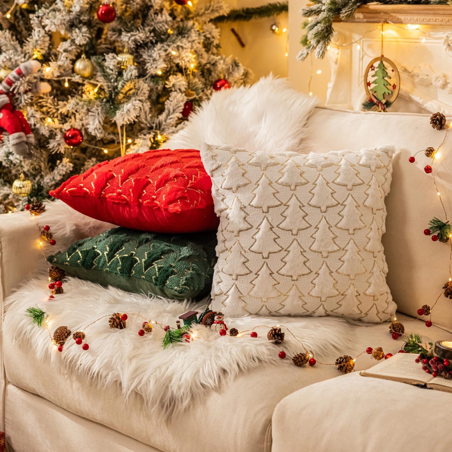 AQOTHES Christmas Tree Green Throw Pillow Covers 18x18, Soft Faux Fur Sequins Throw Pillows for Couch Sofa Bed Room Cushion Covers Holiday Decorations
