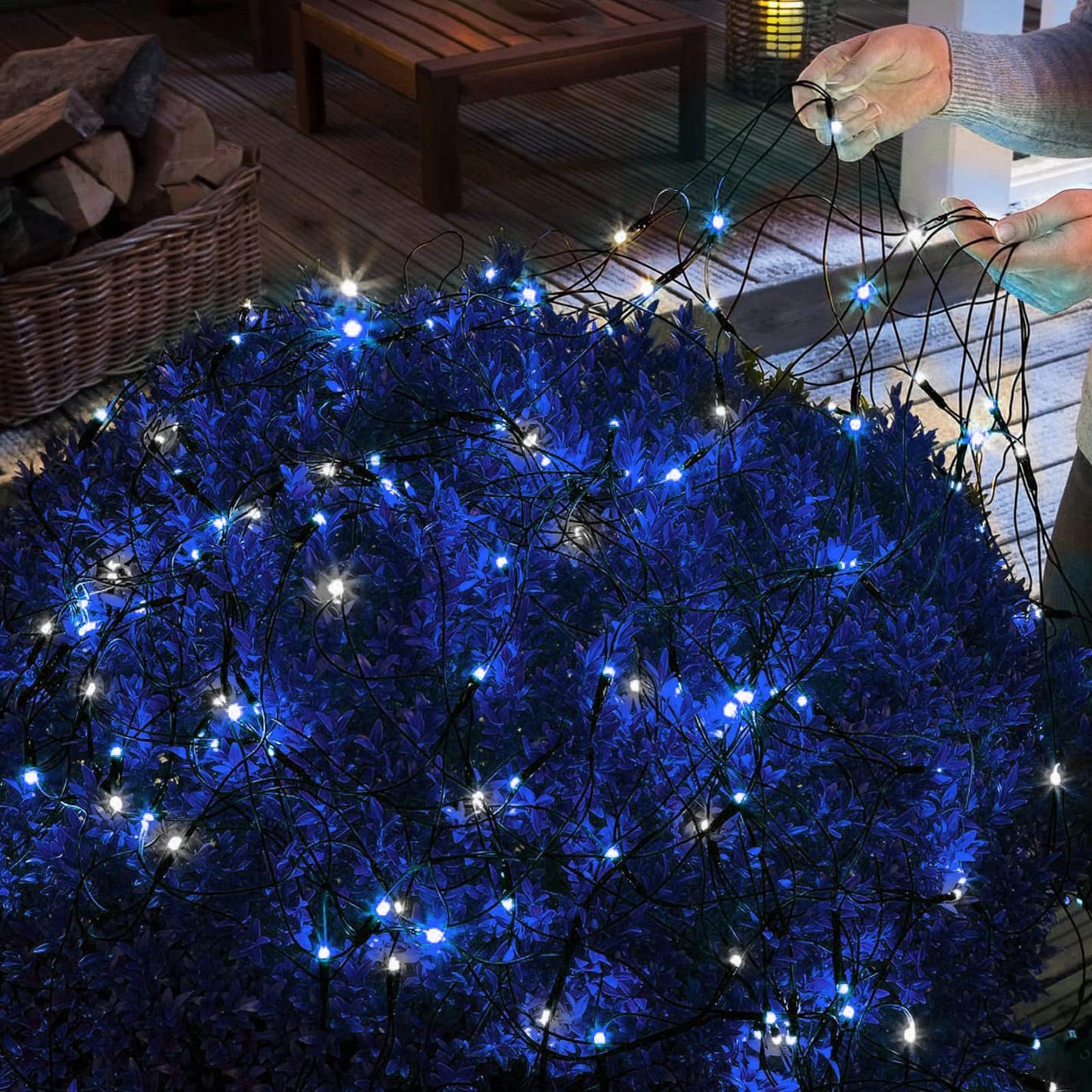 kemooie Outdoor Christmas Net Lights, 198 LEDs 9.8FT x 6.6FT Net Light, Connectable 8 Twinkle Modes Hanging Mesh Lights for Garden Bush Window Christmas Decorations (Blue&White)