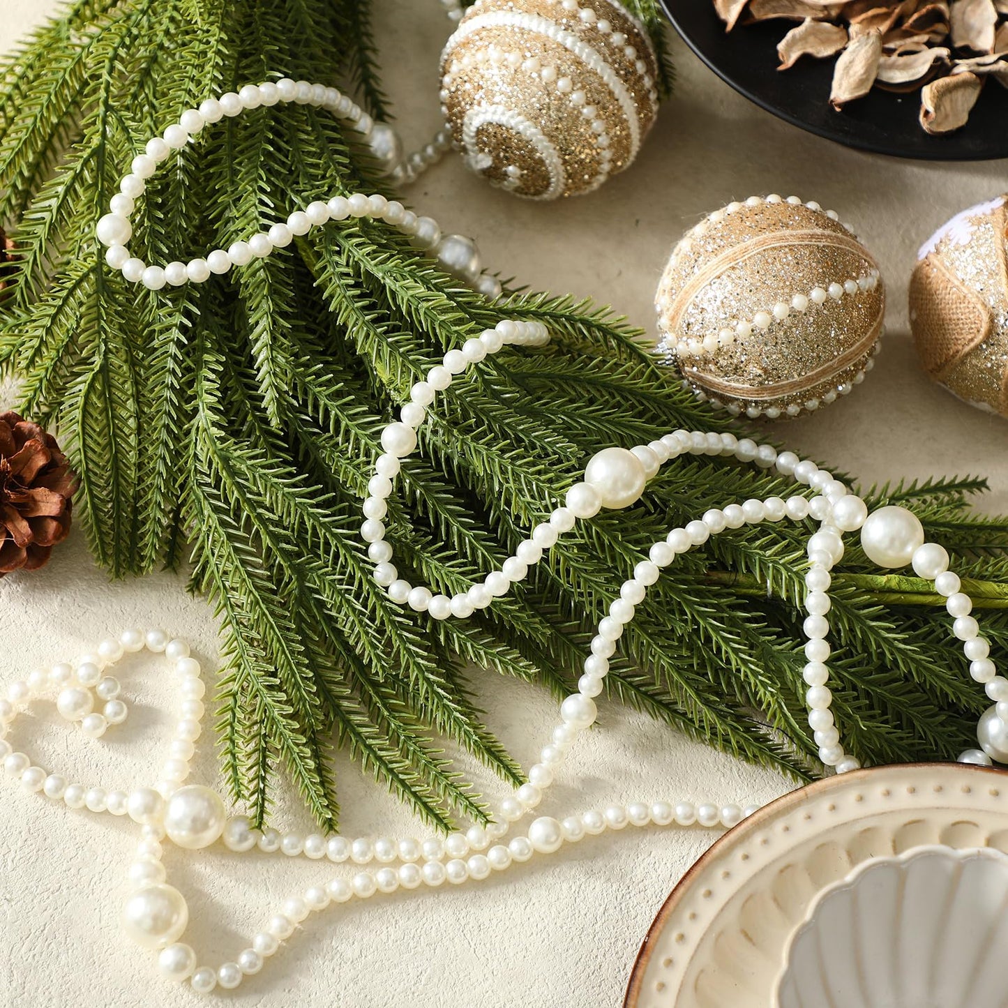 Yalikop 11.8 ft Beige Faux Pearl Beads Garland for Tree Pearl Decoration for Party Large Garland Strand Chain Wedding Decoration for Mantel Fireplace Stairs Wedding Centerpieces Party Favor