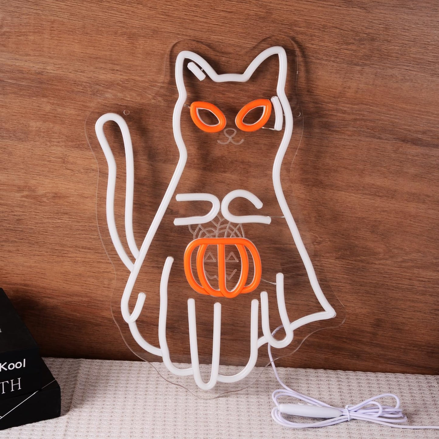 Cat Holding a Jack-o'-lantern Neon Light Sign Halloween Funny White Cat with Pumpkin Light for Trick-or-Treat Party Wall Decor All Saints' Day LED Light up
