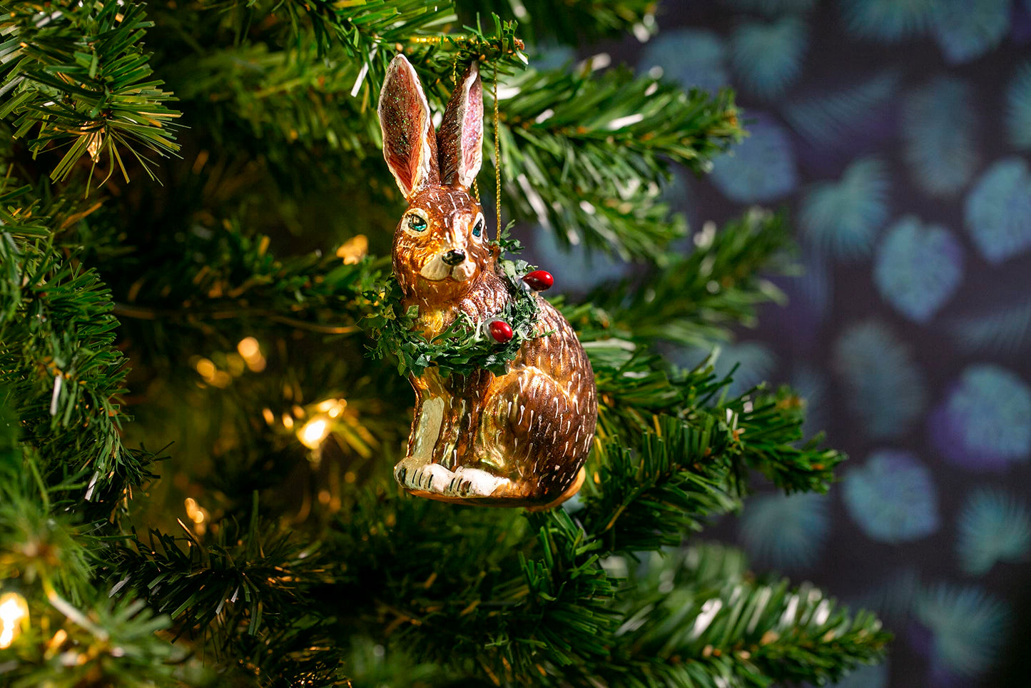 Party Rock | Bunny with Wreath Glass Ornament | X-Mas Collection