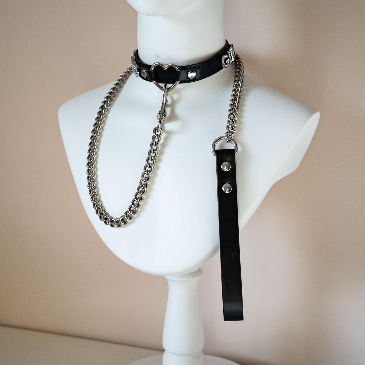 ADEMISHIA Black Heart O-ring Leather Collar and Leash Set, Adjustable Gothic Choker Necklace with Rhinestones Letters 38 Inches Durable Aluminum Chain Leash