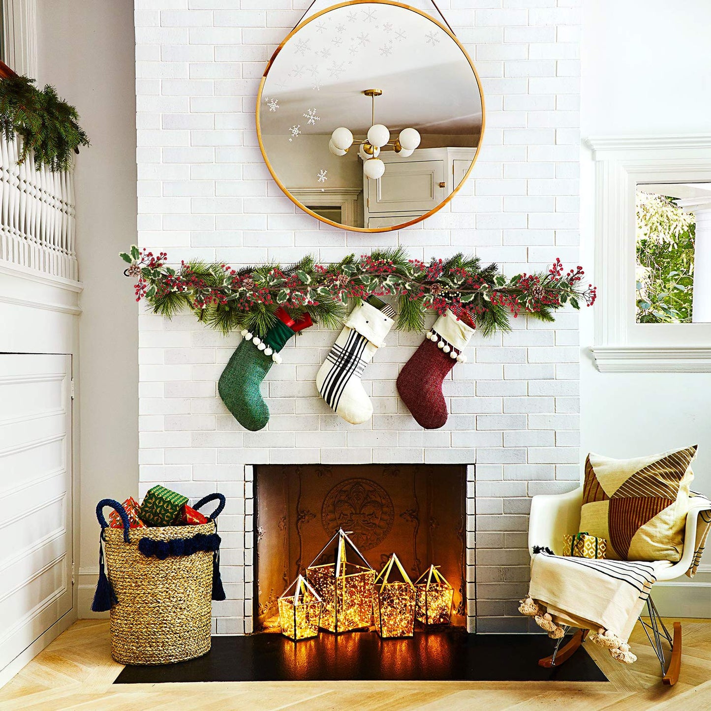DearHouse 7FT Red Berry Christmas Garland with Pine Cone Garland Artificail Garland Indoor Outdoor Garden Gate Home Decoration for Winter Holiday New Year Decor