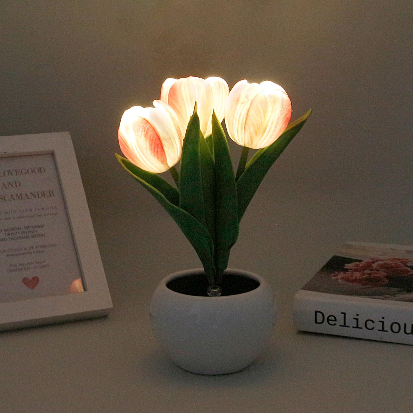 Naimo Tulip Night Light Rechargeable LED Night Lamp Flower Table Lamp for Bedroom Living Room Birthday Party Desktop Home Decor