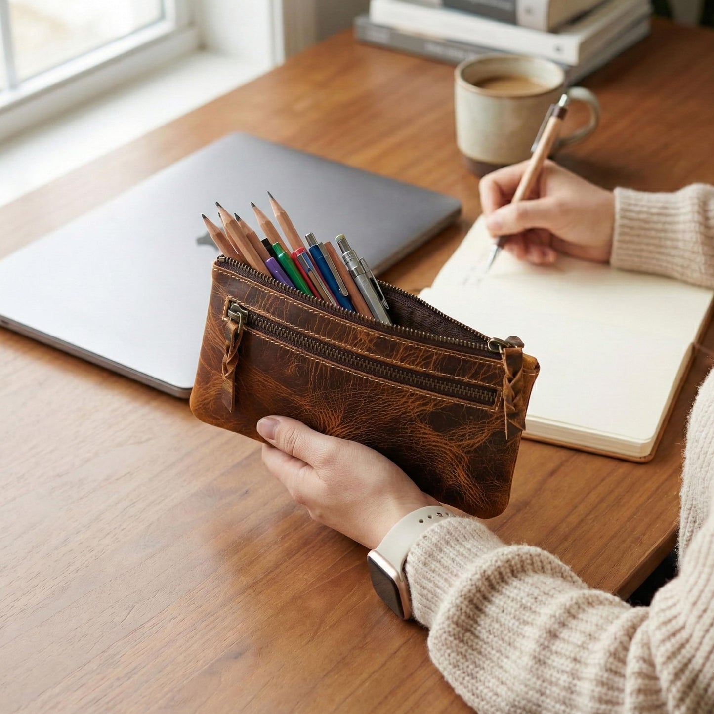 LEATHER TOWN Leather Pencil Case Pouch 8" x 4" - Leather Pen Case with Zipper (Antique Brown)