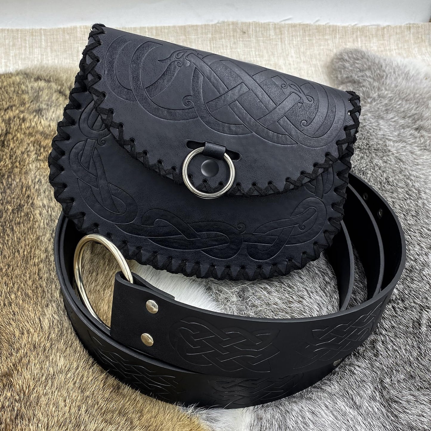 HiiFeuer Medieval Embossed O Ring Belt and Viking Embossed Belt Bag Set for LARP (Black)