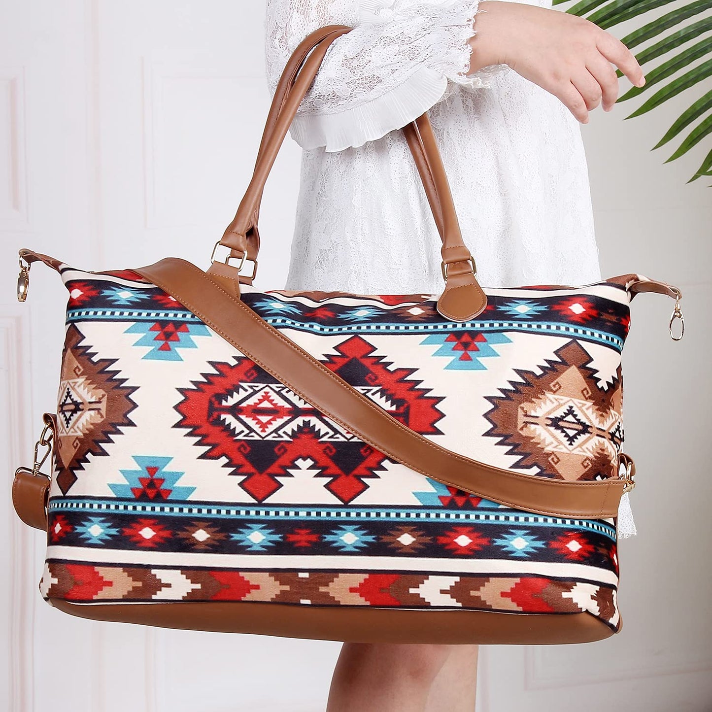 Atzec Print Duffle Bag with Shouler Strap Cow Print Overnight Bags for Women Western Weekender Bag for Hospital Maternity