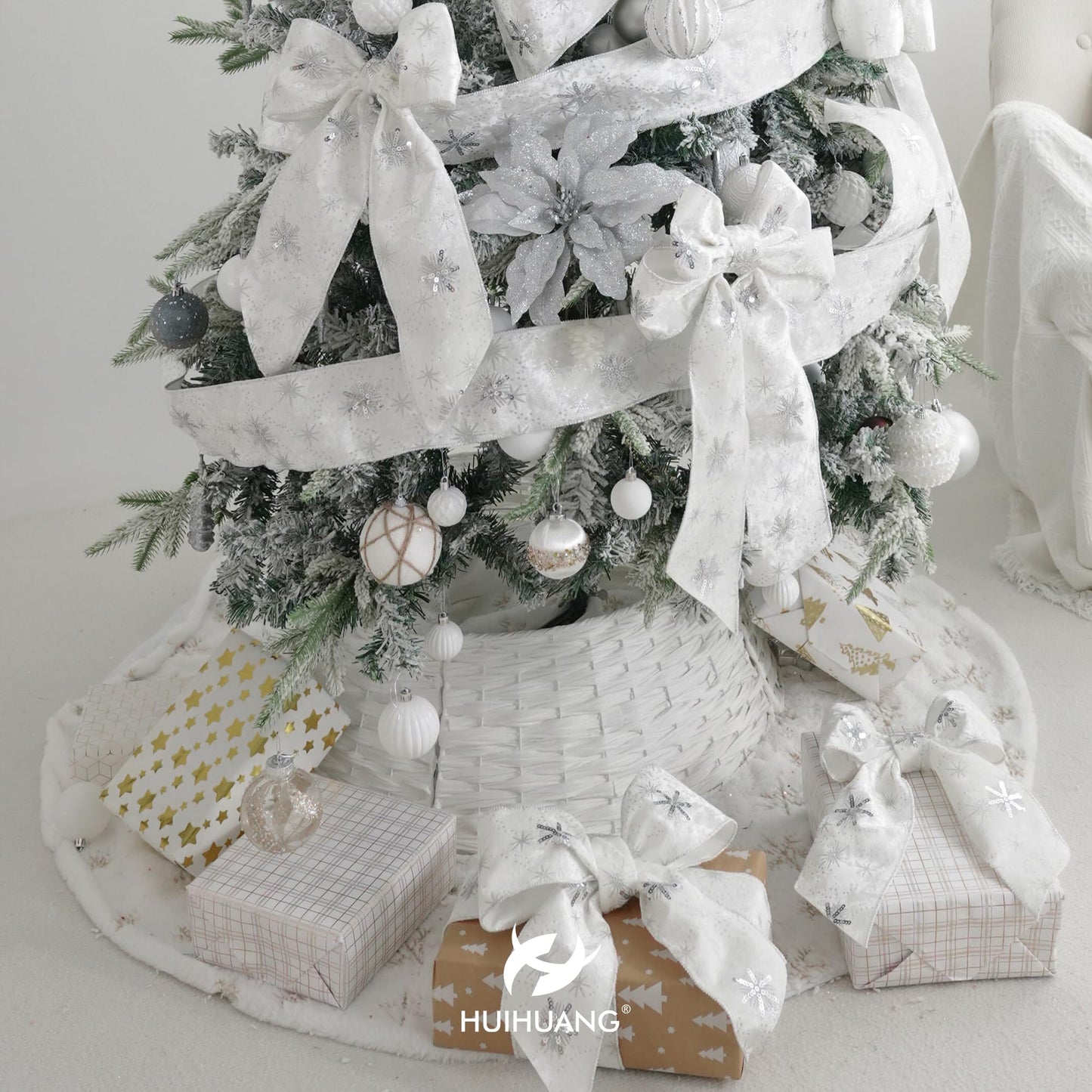 HUIHUANG White Christmas Ribbon 4 Inch Velvet Wired With Sequin Snowflakes - Silver and White for Tree Decoration, Top Bows, Garlands, Staircases, Wreaths - 10 Yards