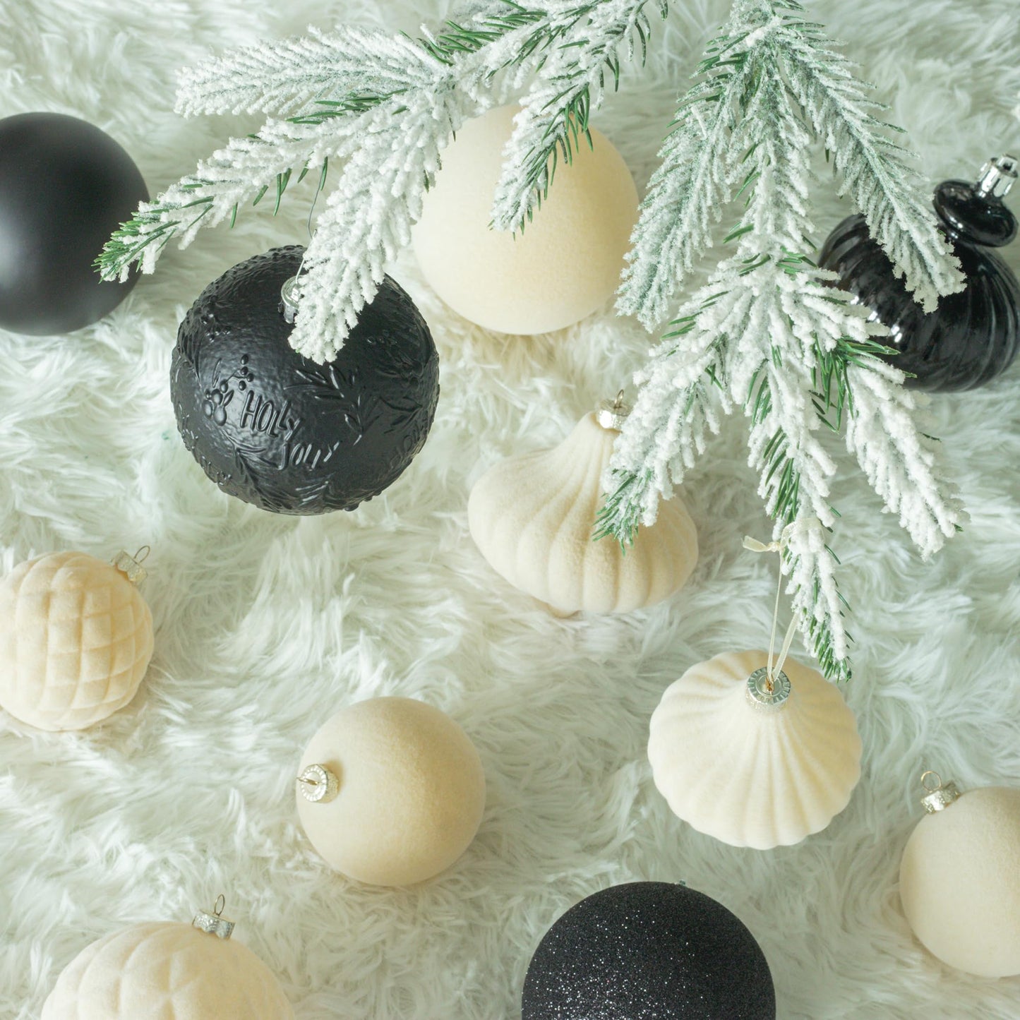 KI Store Black Christmas Balls 20pcs 3.15-Inch Christmas Tree Decoration Ornaments for Xmas Tree Halloween Wreath Garland Decor Ornaments Hooks Included