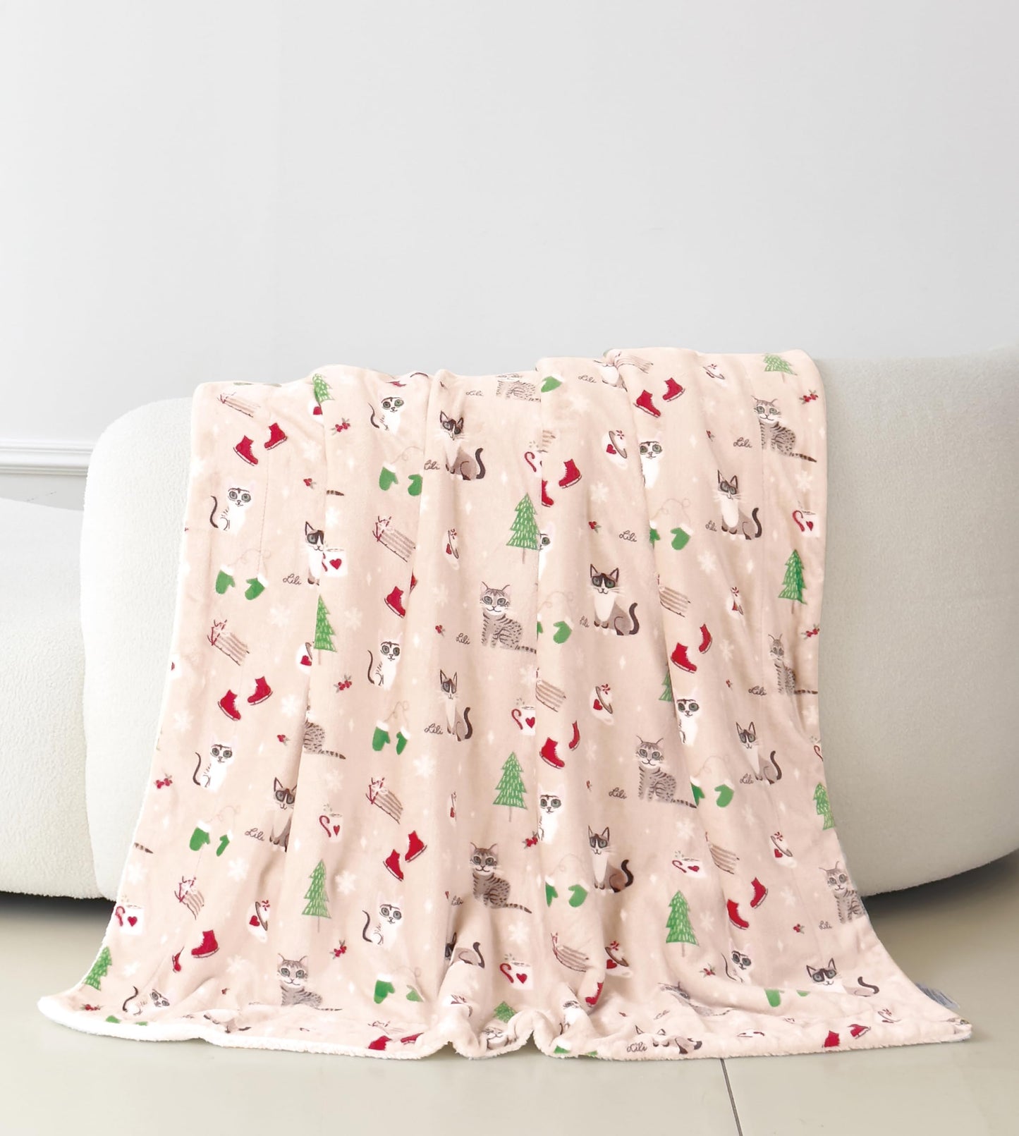 Elegant Comfort Reversible and Ultra-Plush Flannel Fleece-Winter Christmas Sherpa Throw- Lightweight Soft and Cozy-Holiday Decorative Throw, Perfect for Lounging, 50 x 60 inches, Cream Christmas Cat