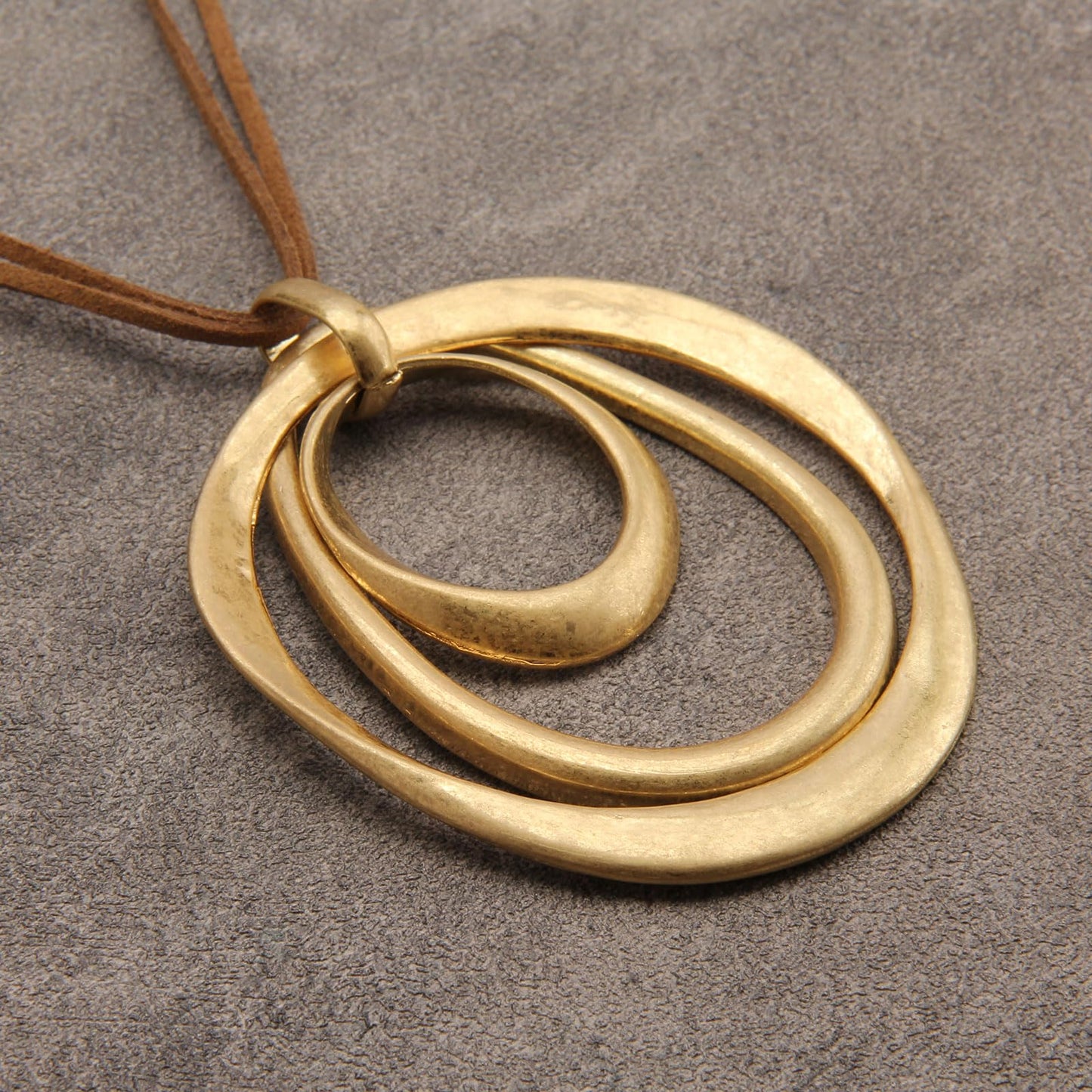 joymiao Large Pendant Necklace Chunky Boho Necklaces for Women Long Brown Necklace Leather Necklaces for Women Hippie Jewelry