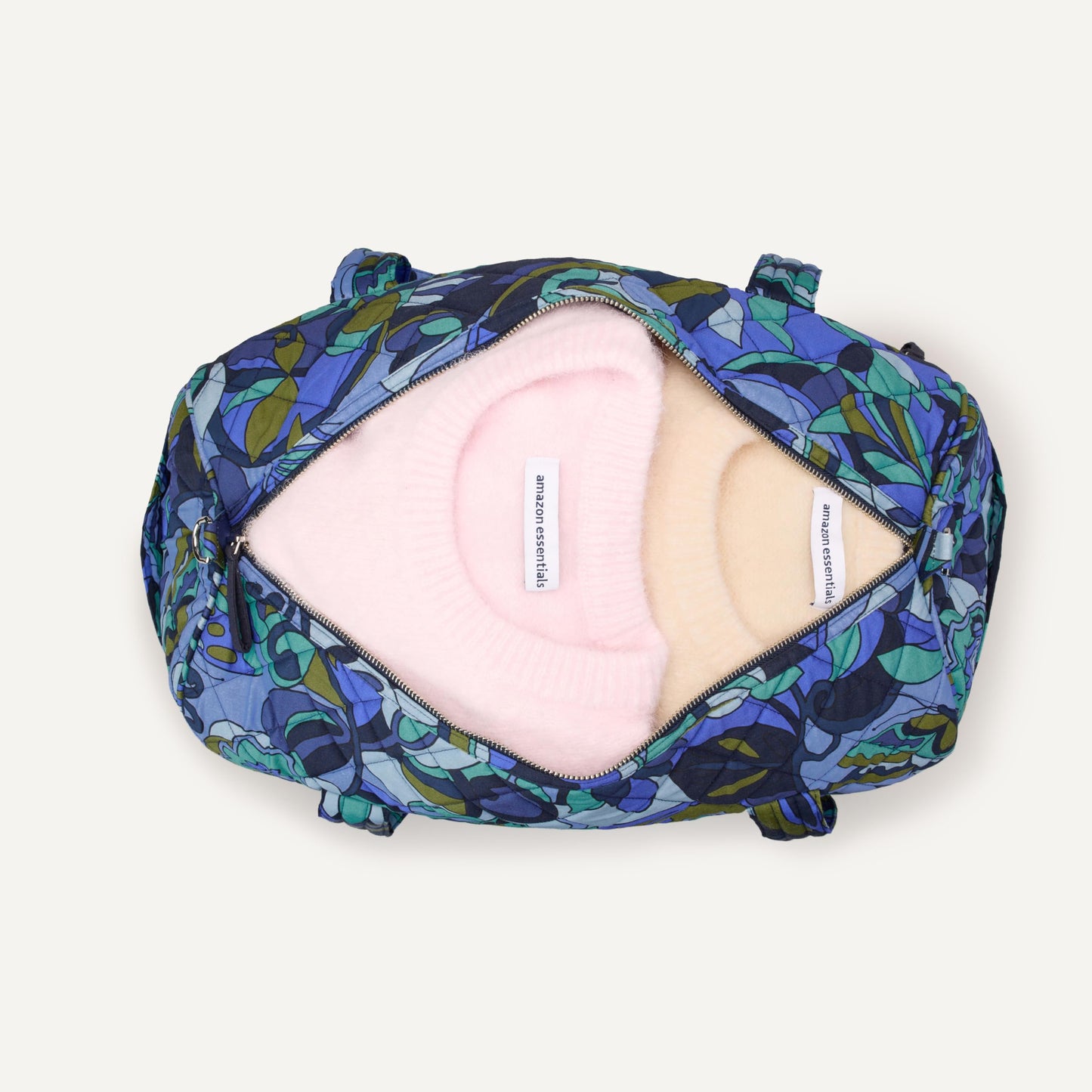 Amazon Essentials Women's Quilted Weekender Duffel Bag, Blue Paisley, One Size