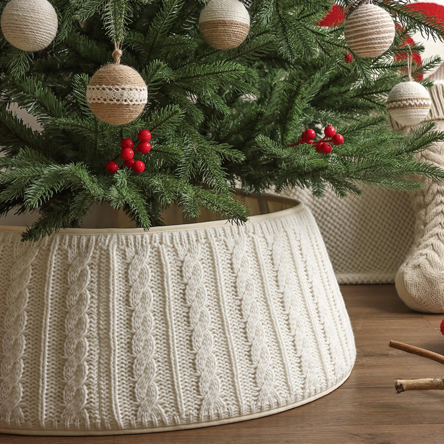 Knitted Christmas Tree Collar: Cream White Braided Cable Knit Vertical Crochet Tree Ring, Rustic Thick Chunky Farmhouse Christmas Tree Base Cover for Artificial Trees Xmas Holiday Home Décor Gifts