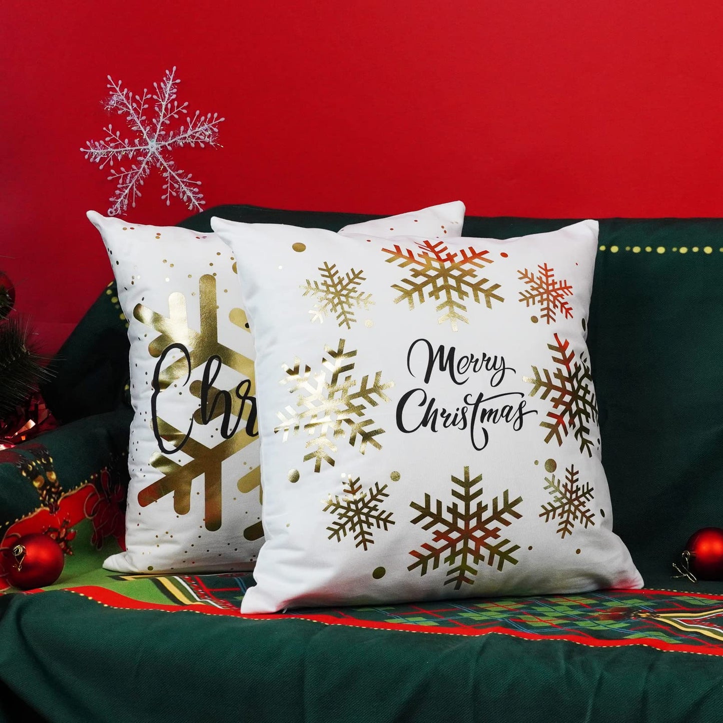 ONWAY Christmas Gold White Throw Pillow Covers 20x20 Inch Set of 4 Snowflakes Decorations Cushion Cases Xmas Decor for Couch Sofa Car Bedroom