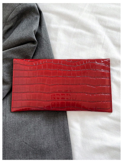 Verdusa Women's Clutch Evening Bags Trendy Envelope Handbags Metallic Purses Red One Size