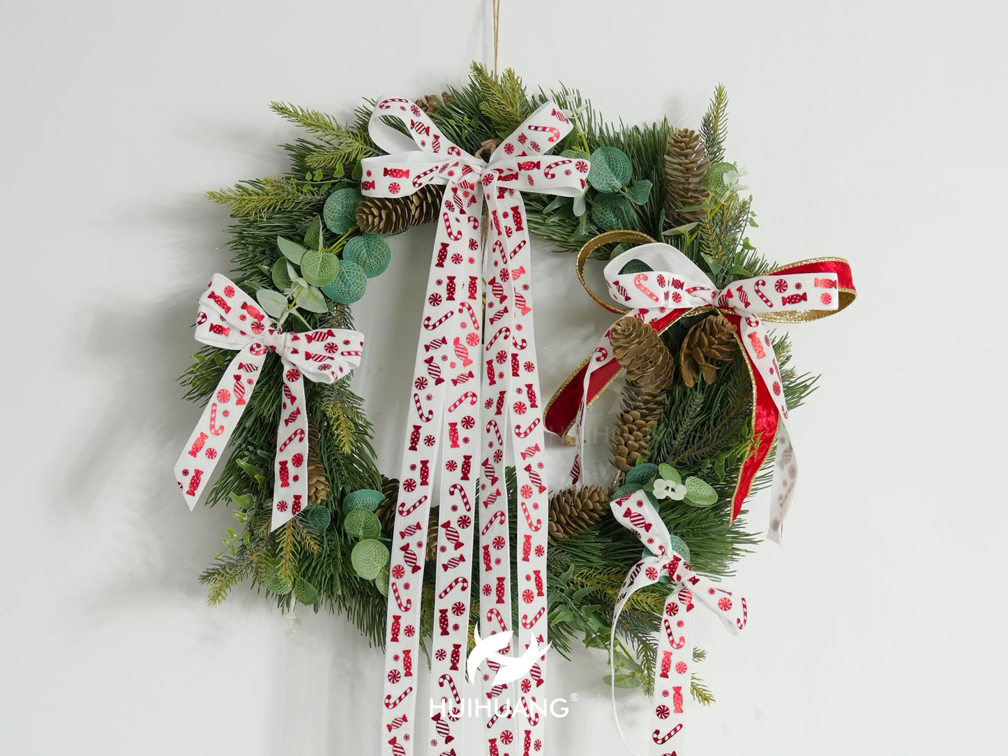 HUIHUANG Candy Cane Christmas Velvet Ribbon 1 inch White Velvet Ribbon with Red Candy Cane Print Ribbons for Gift Wrapping, Tree Ornaments, Wreaths, Garlands, Home Decor- Continuous 10 Yards