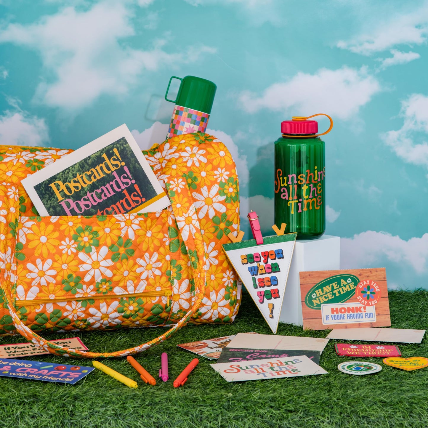 ban.do Quilted Duffel Bag for Women, Large Carry On Travel Weekend Bag with Top and Shoulder Straps, Retro Floral