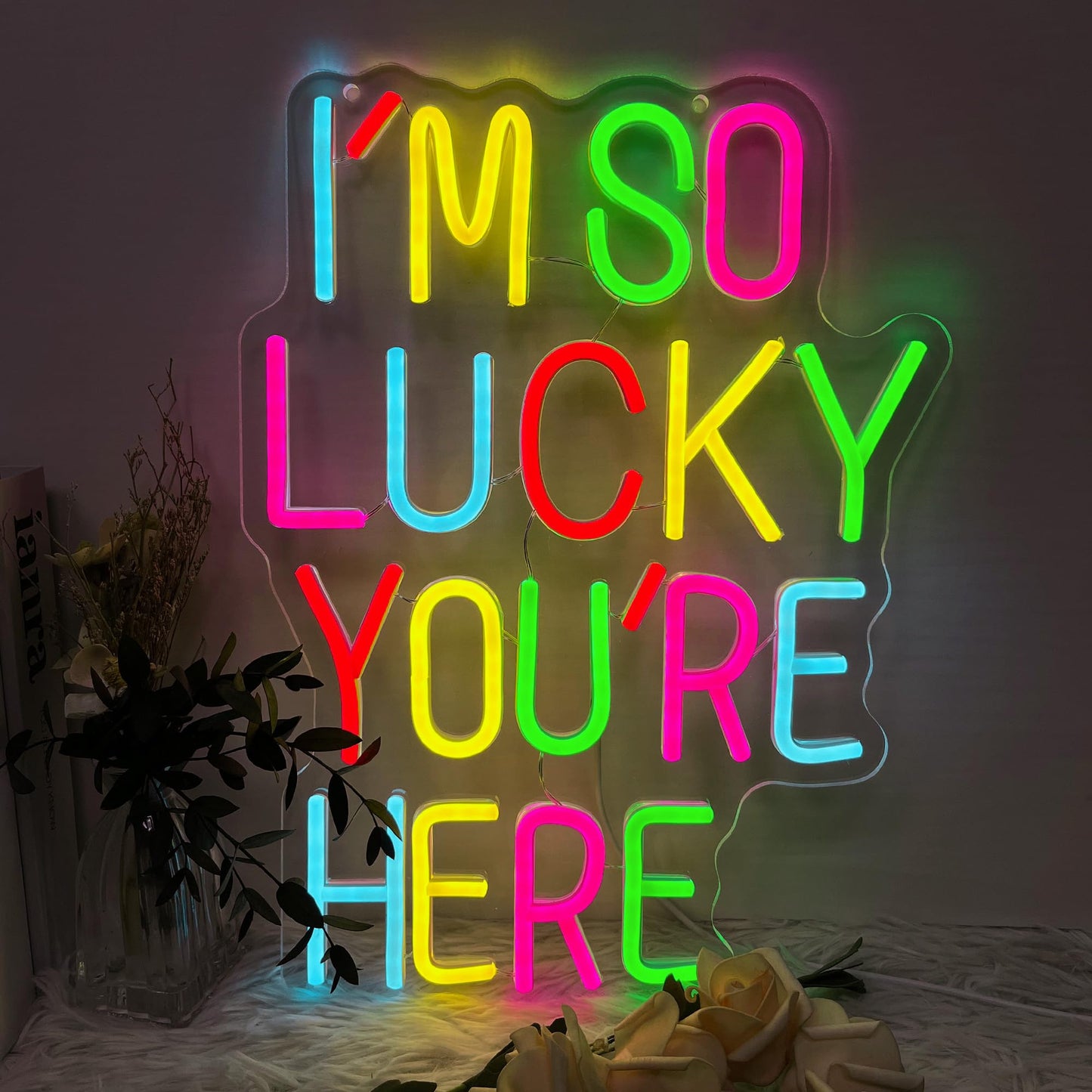 I’m So Lucky You Are Here Neon Sign, Dimmable LED Light Up Neon Sign for Girls Bedroom Club Wedding Bachelorette Valentine's Day Party Wall Decor Birthday Christmas Gift for Daughter Teen Girls Friends (I’m So Lucky You Are Here)