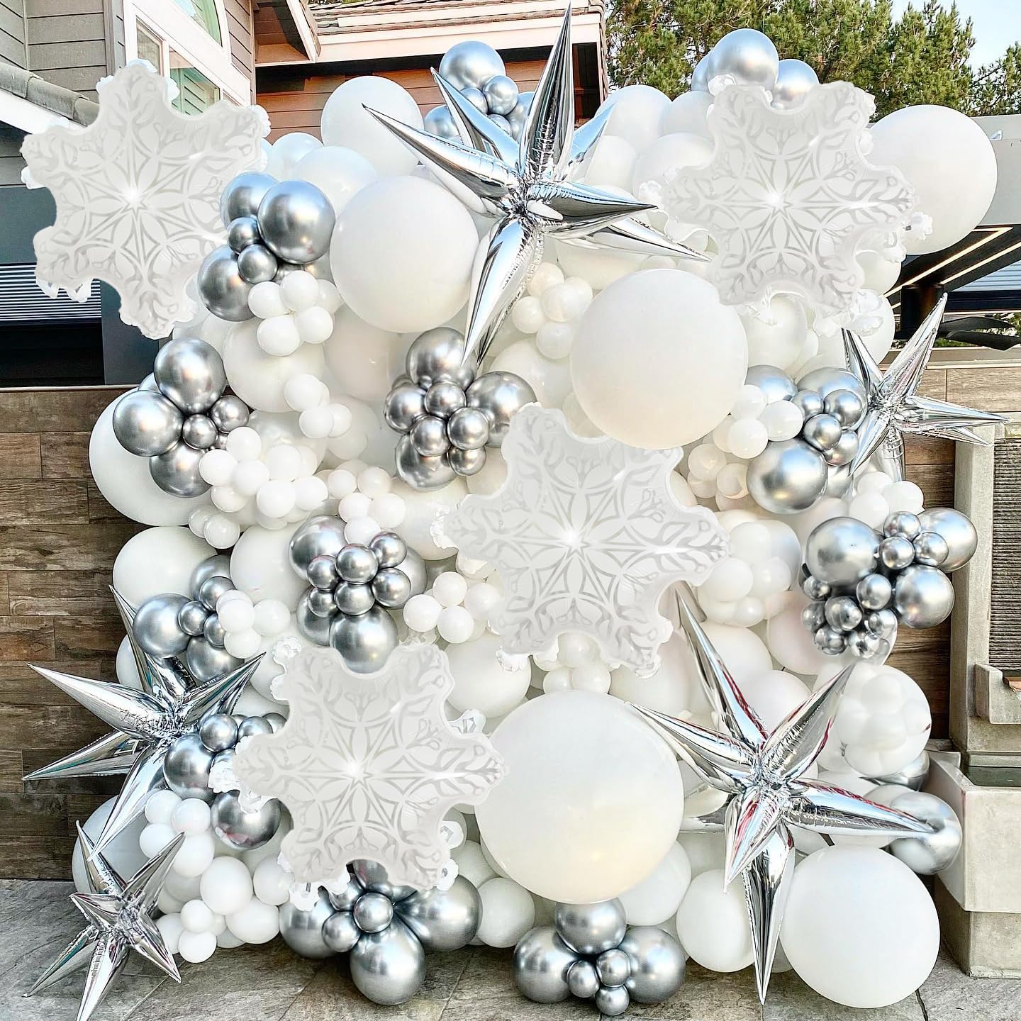 Metallic Silver and White Balloon Arch 128Pcs Winter Wonderland Snowflake Balloon Arch Perfect for Christmas Decor Snowman Birthday Parties, 2026 New Year Eve Party, Snowflake Party Decorations