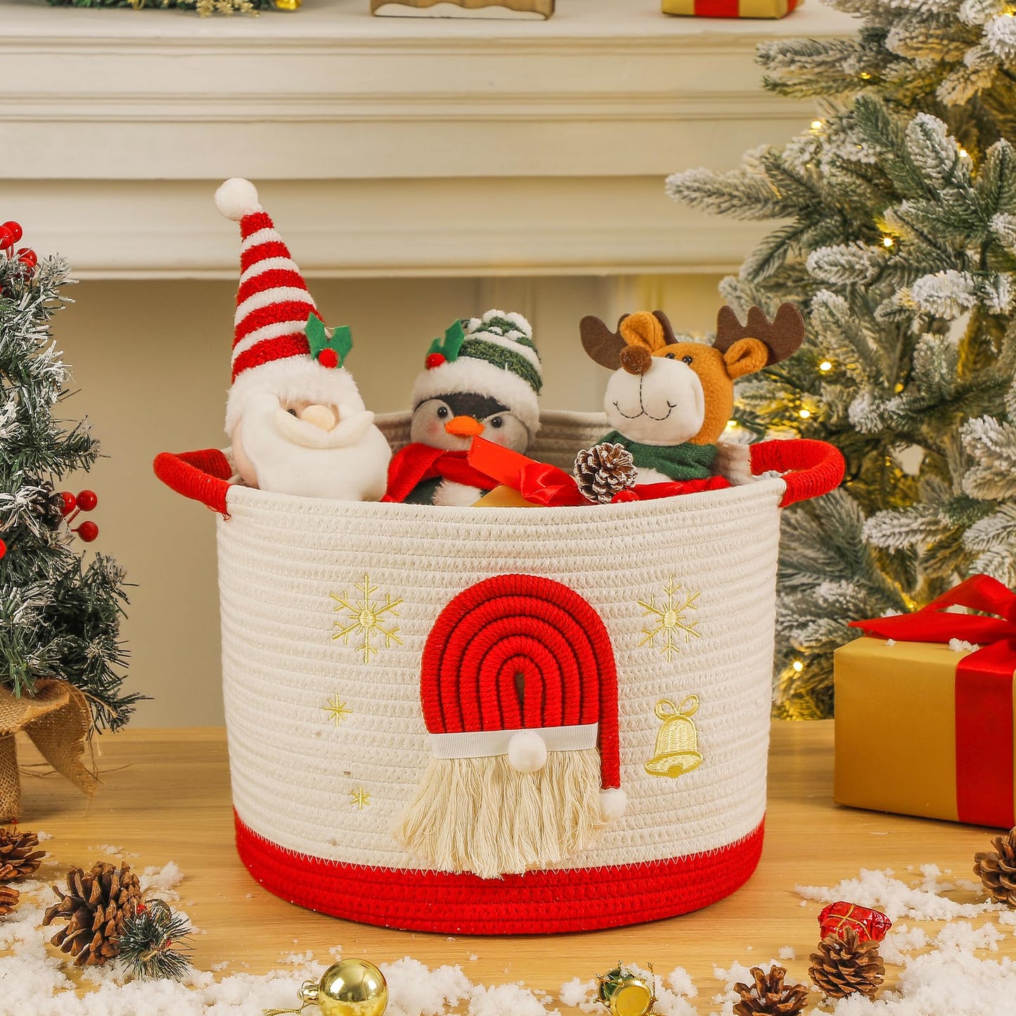 Christmas Basket Cotton Rope Blanket Storage Basket Large Christmas Buckets with Red Handle, Laundry Baskets with 3D Santa Claus Raffle Basket Holiday Baskets Empty for Gifts Decorative Winter Baskets