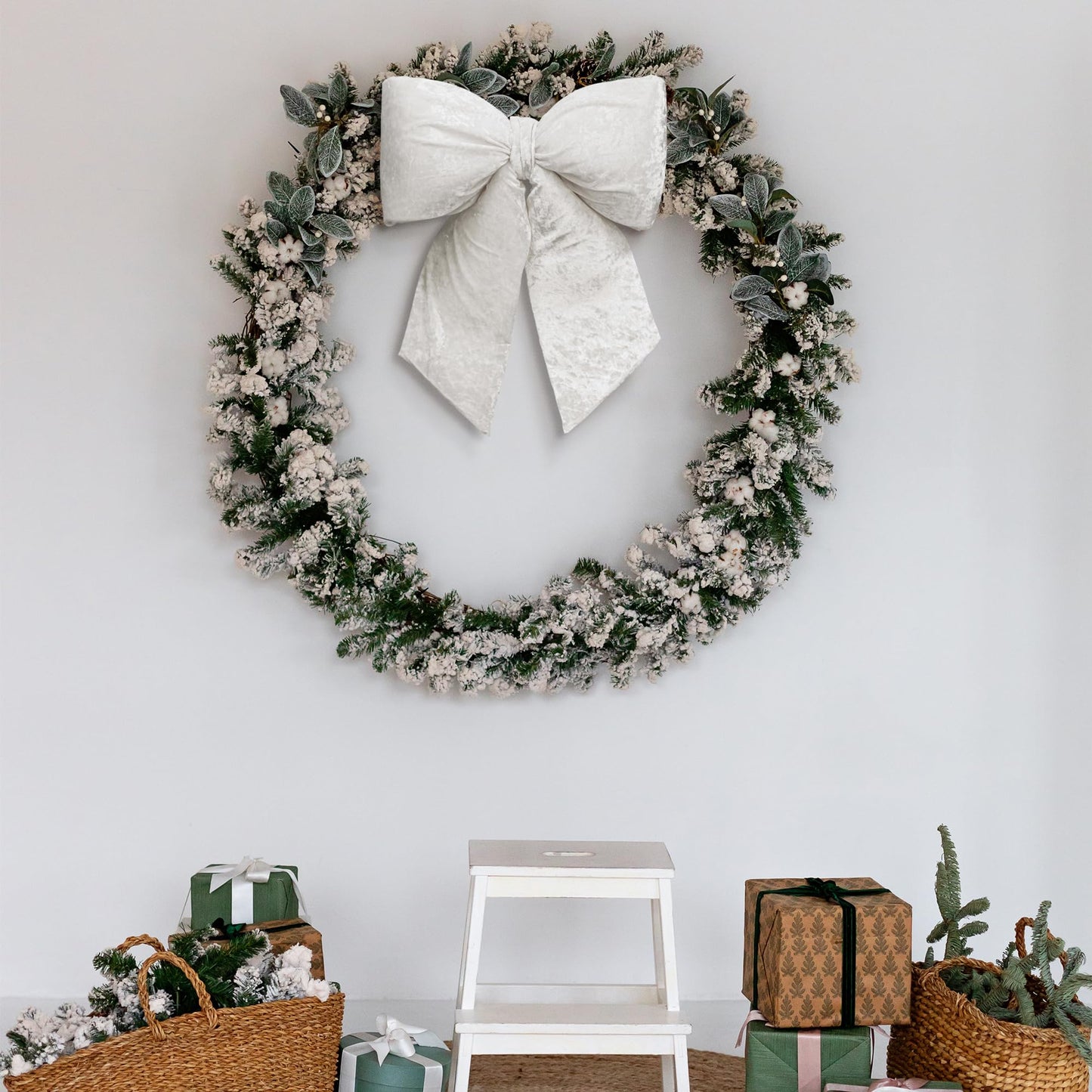 KI Store White Extra Large Plush Velvet Bows 16.5-Inch Christmas Bow Tree Topper for Christmas Tree Decoration Wedding Door Window Decor