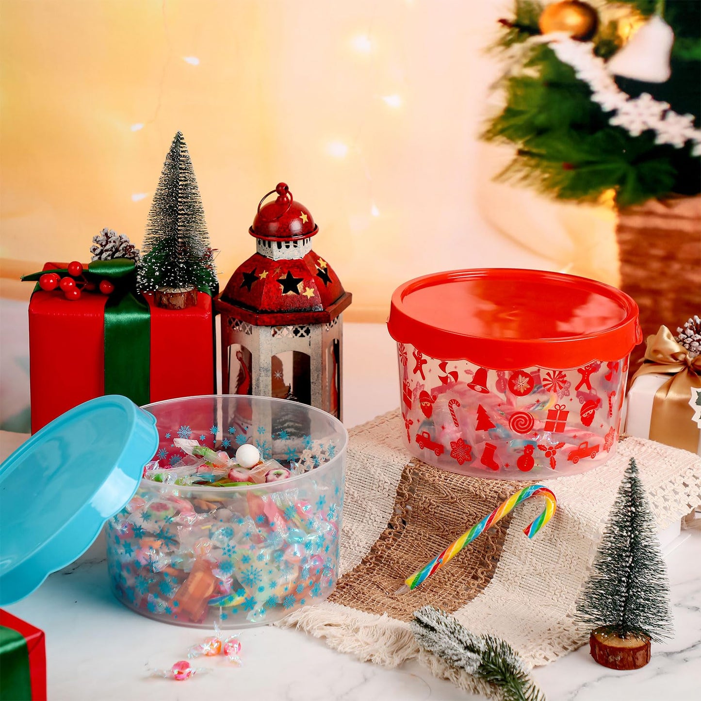 Barydat 6 Pcs Christmas Cookie Containers Plastic Jar Storage Buckets with Lid Christmas Gingerbread Snowflake Decorative Cookie Tins Xmas Winter Snack Containers for Xmas Winter Holiday Party Supply