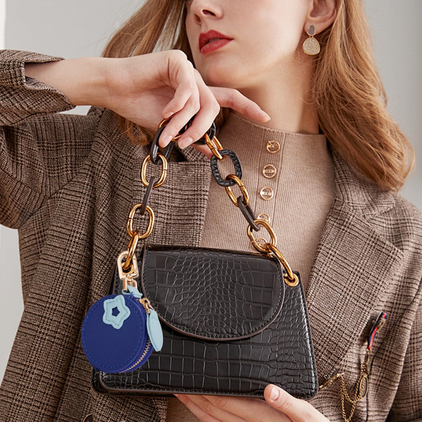Giltnio Fruit Coin Purse Bag Charm Keychain, Mini Blueberry Charm Kawaii Leather Coin Purse Pouch Holder for Airtag Handbag Tote Wallet