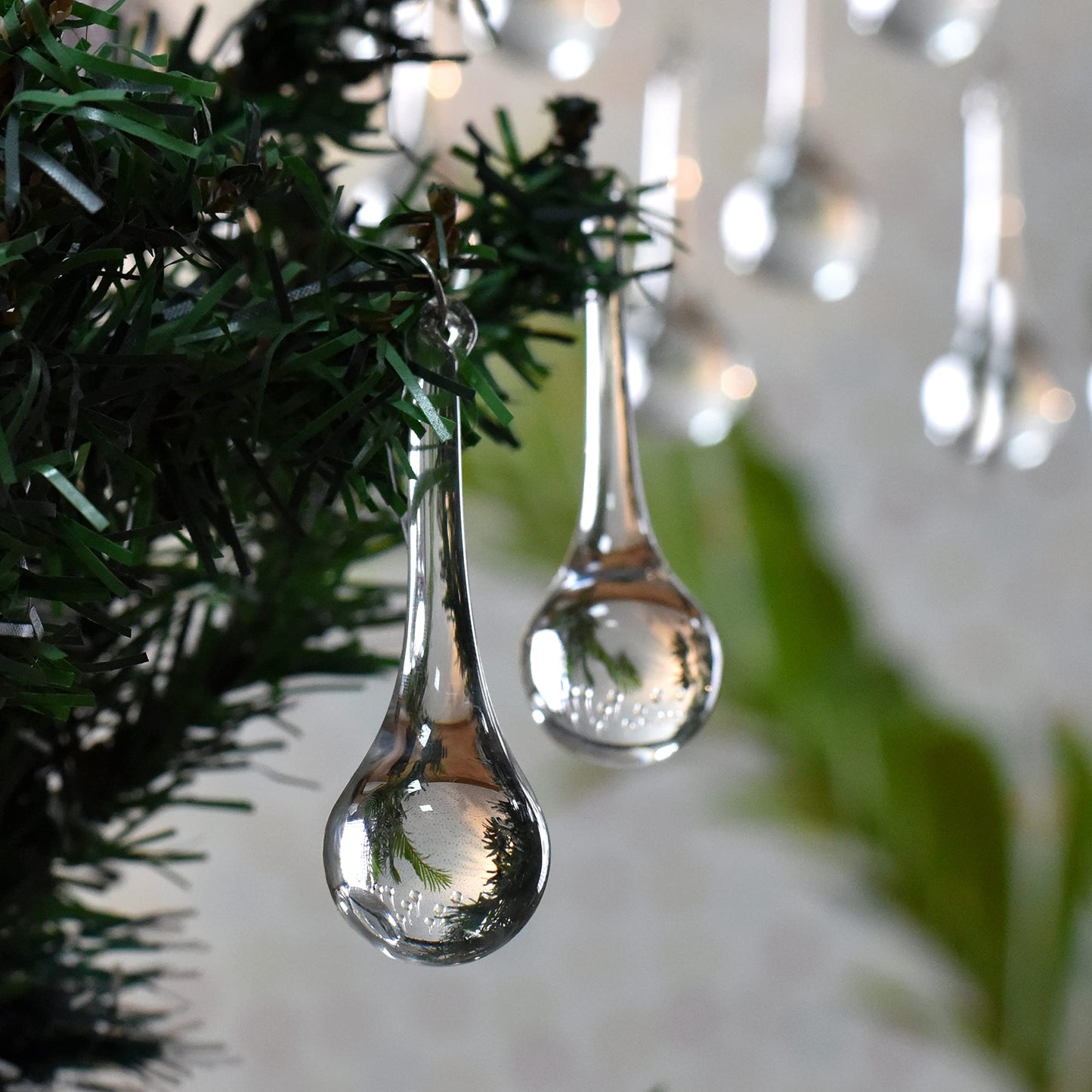IndianShelf 20 Clear Glass Christmas Ornaments for Tree- Teardrop Ornaments- Chandelier Crystals Replacement Drops- Christmas Decorations- Icicles Raindrop Decorative Hanging Ornaments Centerpieces