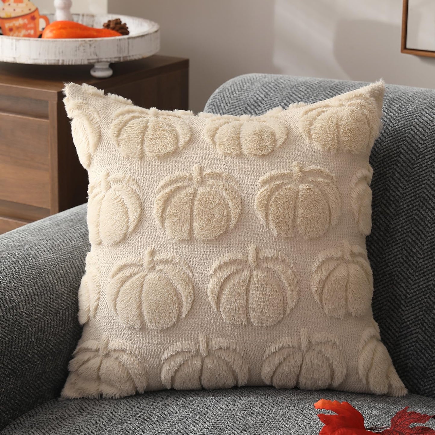 DFXSZ Fall Pillow Covers 18x18 Set of 2 Fall Decorations Autumn Beige Pumpkin Throw Pillow Cases Soft Plush Faux Fur Wool Couch Cushion Case for Chair Sofa Bedroom Living Room Home Decor PTK012B18