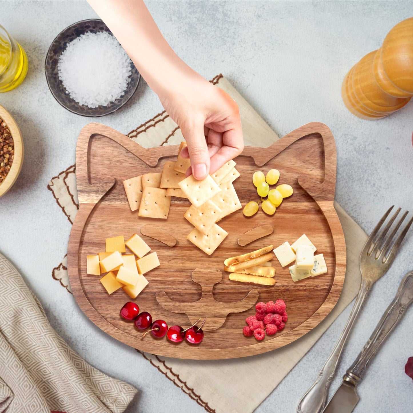 Funny Wooden Charcuterie Board Cute Cat Cheese Boards Cookie Plate for Kitchen Decor Unique Acacia Wood Serving Dish Cake Christmas Charcuterie Board for Women Gifts Dessert Platter Dinner Plates