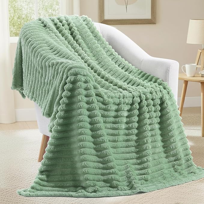 decorUhome Soft Fleece Sage Green Blanket King Size for Bed, Cozy Fluffy Plush Flannel Large Striped Throws for Couch Sofa, Lightweight Decorative Fuzzy Blanket for Woman, 108x90 Inches