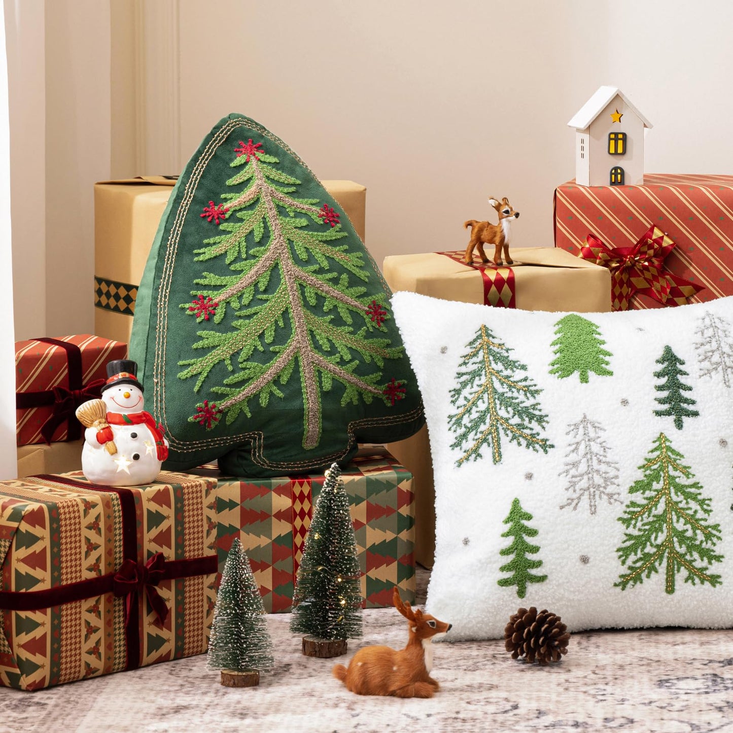 Phantoscope Merry Christmas Tree Decorative Throw Pillow, Velvet Beads Embroidery 3D Shaped Cushion, Green, 18 x 14 in